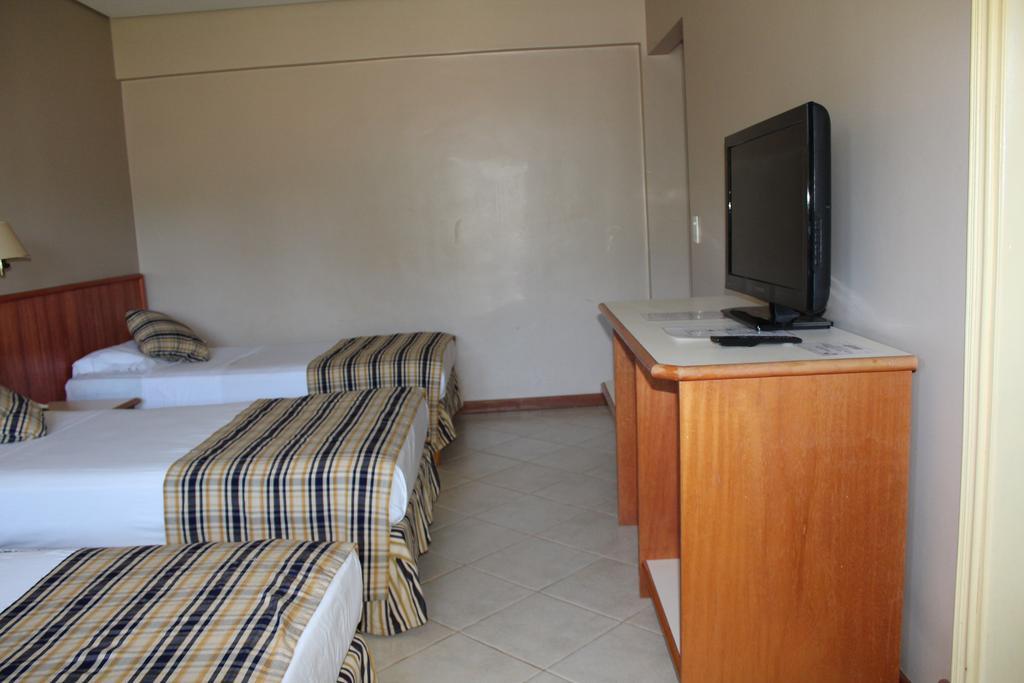 Marcopolo Suites Iguazu Пуерто Игуасу Екстериор снимка